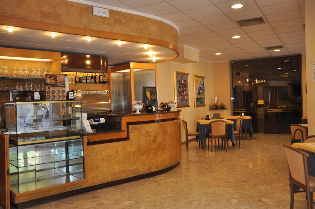 Hotel Terme Di San Vittore Genga  Exterior photo