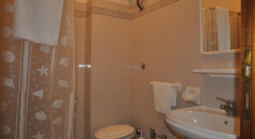 Hotel Terme Di San Vittore Genga  Room photo